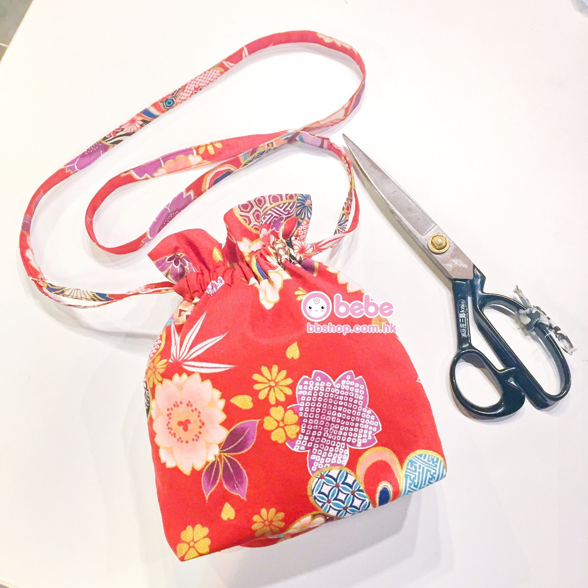 HEB601 和風繡球斜揹袋 Red Flower Pattern Cross Body Bag （不繡名）