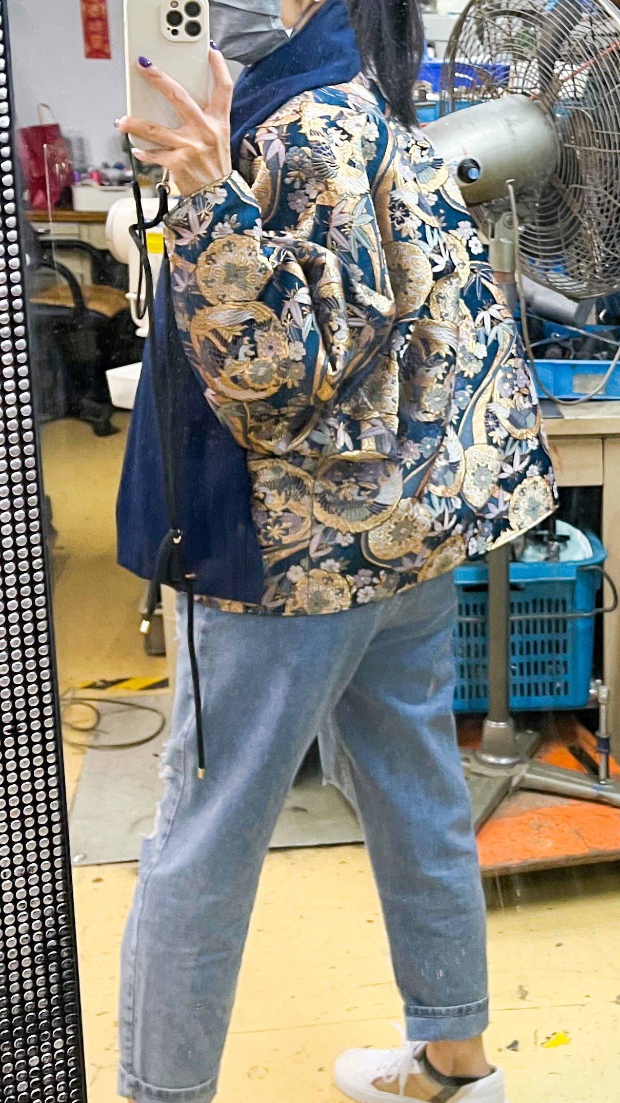 HMC109  深藍金線仙鶴女裝高級和風服（日本西陣織面布、意大利Cashmere領巾）